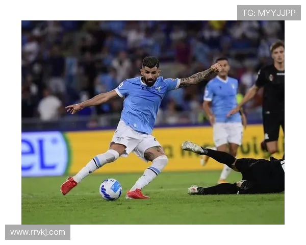 佛罗伦萨与罗马的巅峰对决精彩回顾与赛后分析