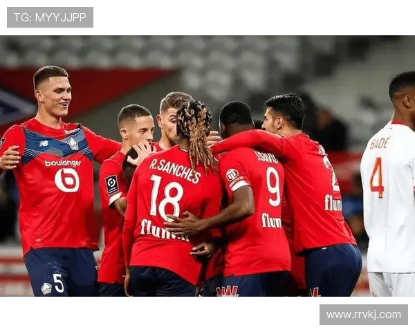 朗斯主场迎战索肖争夺法甲宝贵积分的精彩对决