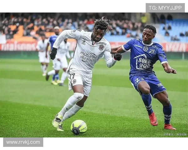 法乙梅斯主场迎战南希双方争夺关键积分激战在即 法乙梅斯主场迎战南希双方争夺关键积分激战在即