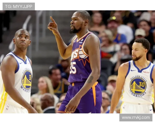 火箭队与太阳队激战正酣NBA赛场精彩对决引发球迷热议 火箭队与太阳队激战正酣NBA赛场精彩对决引发球迷热议