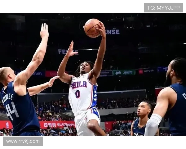 直播累体育对阵圣保罗精彩赛事回顾与分析全方位解读比赛亮点与关键时刻