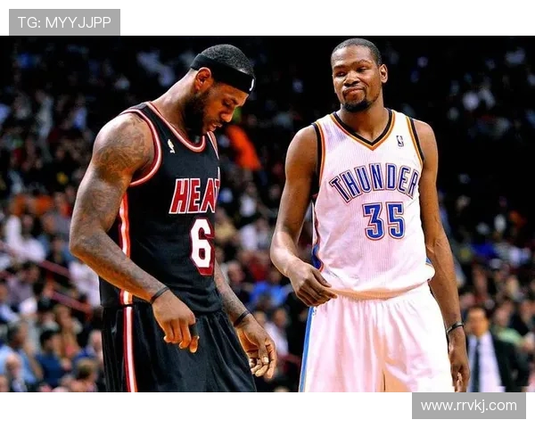 詹姆斯与杜兰特总决赛对决历史回顾与精彩瞬间分析 詹姆斯与杜兰特总决赛对决历史回顾与精彩瞬间分析