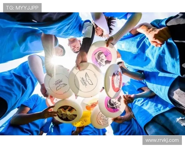 杭州飞盘队创下耐力新纪录引发热议全城飞盘热潮再度升温