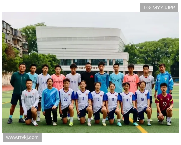 成都足球队在足球意识排行榜中荣登第六名引发热议与期待