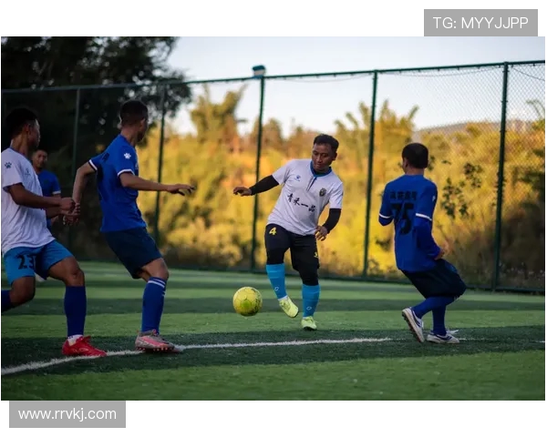 杭州足球队耐力表现创新高引发广泛关注与讨论