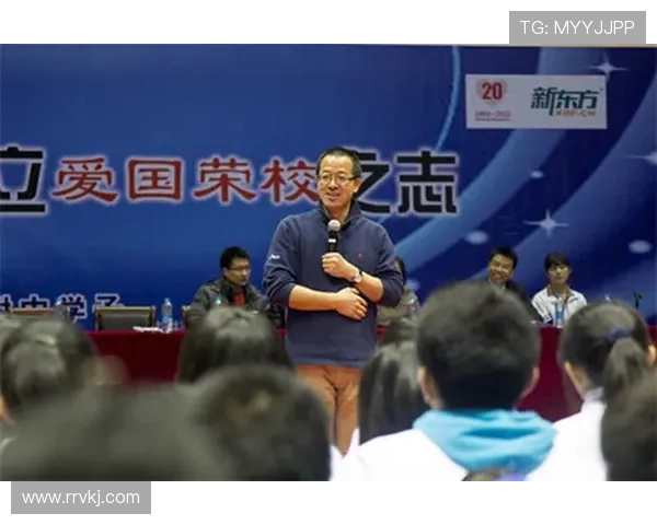 滑板与人生的交汇点:杨磊的深度对话与成长故事 滑板与人生的交汇点:杨磊的深度对话与成长故事